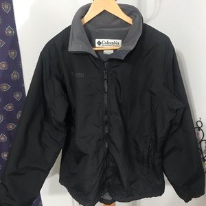 Black Columbia jacket zip up Cozy gray interior